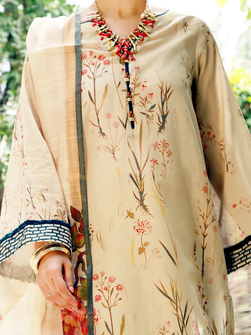Beige Lawn 3 Piece Stitched - ALP-3PS-1378