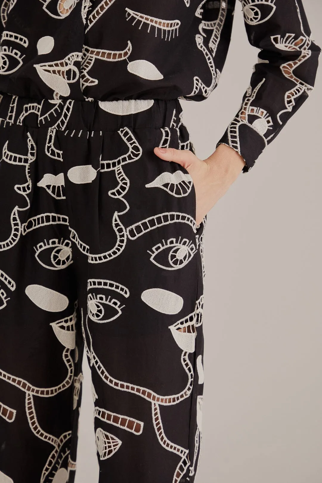 Black Richelieu Faces Pants