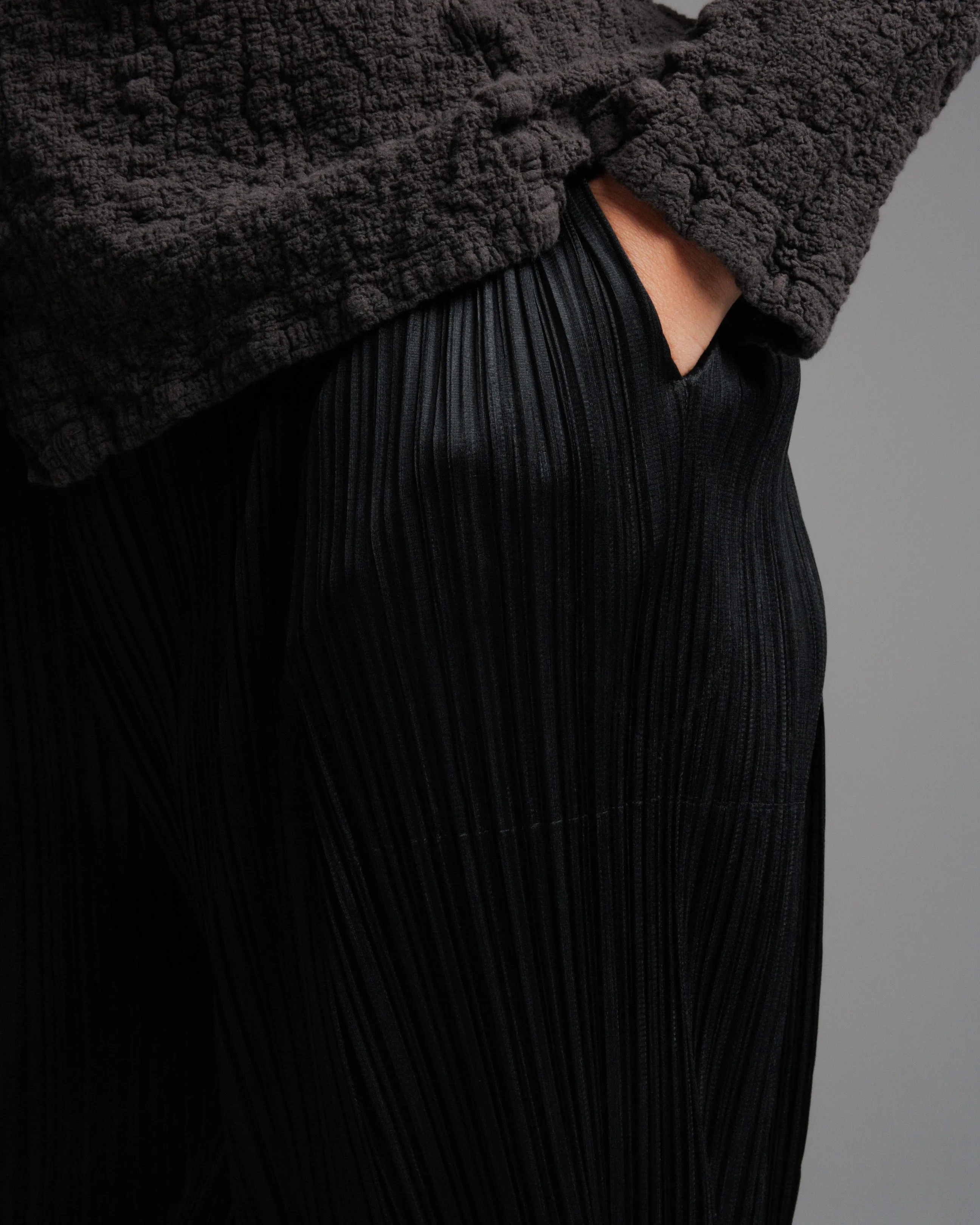 Black Tapered Pleated Pants