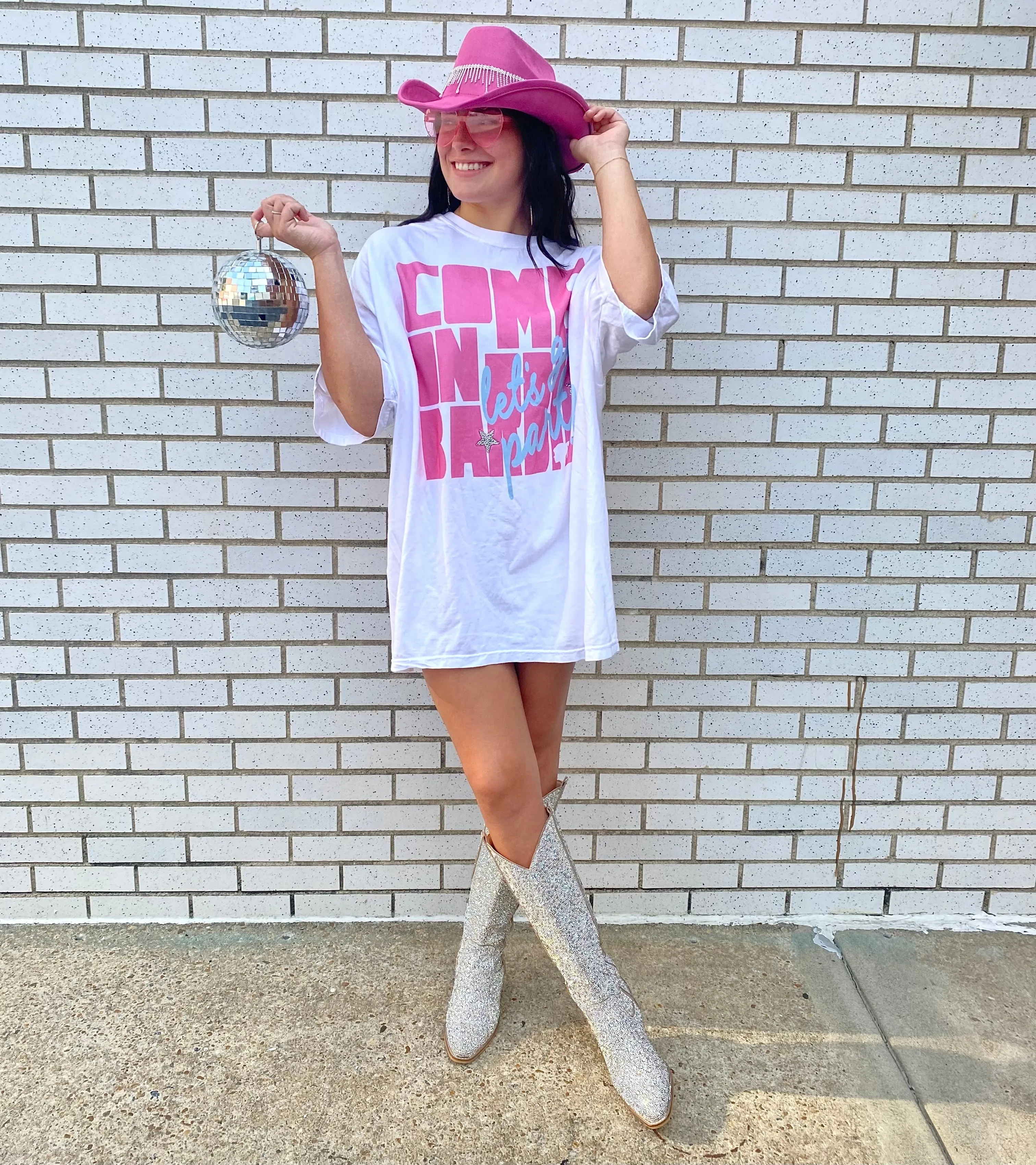 COME ON BARBIE, LETS GO PARTY