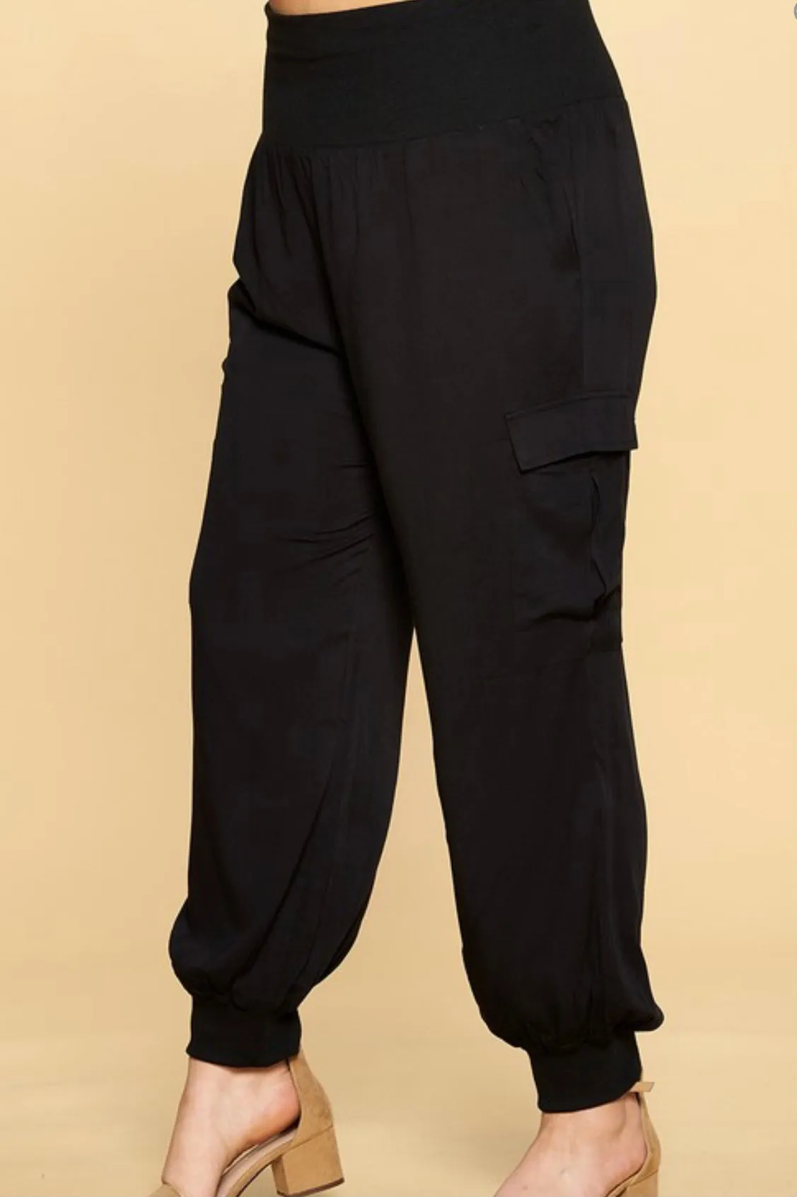 CURVY RELAXED FIT CARGO JOGGERS