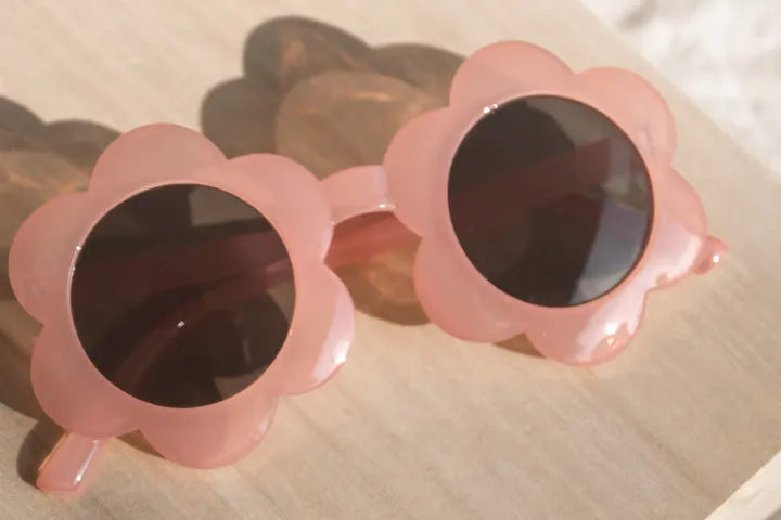 Daisy Round Sunnies in Dusty Pink