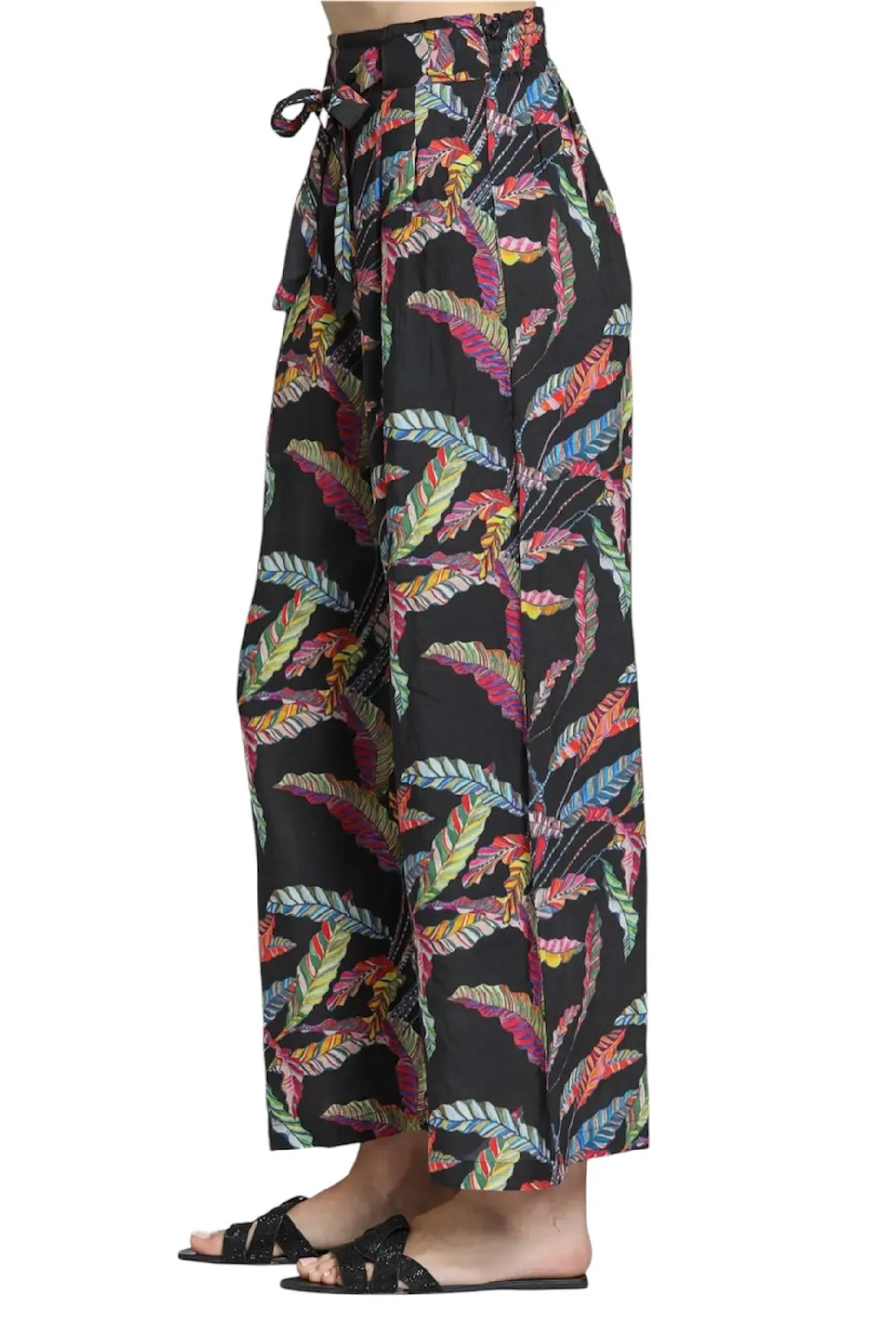 Feather Print Wide Leg Crop Pant