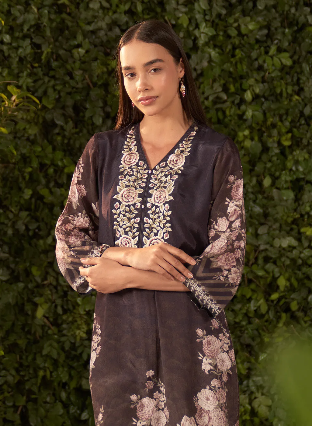Fleur Black Printed Shantoon Kurta Set for Women