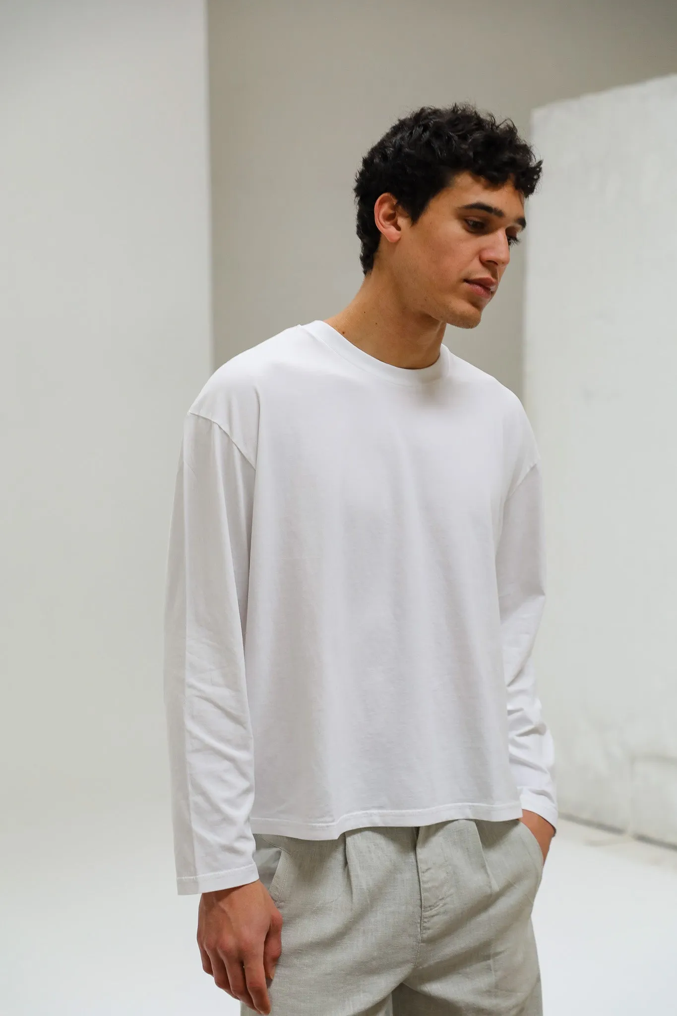 Long Trendy Modern T-Shirt Natural
