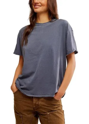 Nina Tee