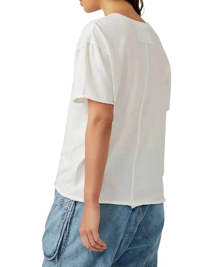 Nina Tee