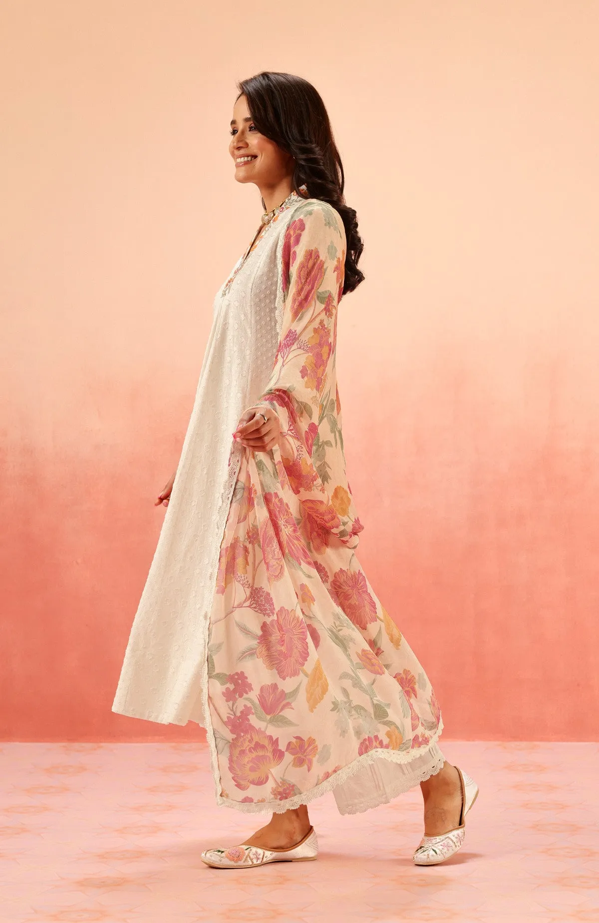 Sahiba Bali IN SUMANA WHITE COTTON SLUB JACQUARD KURTA SET 