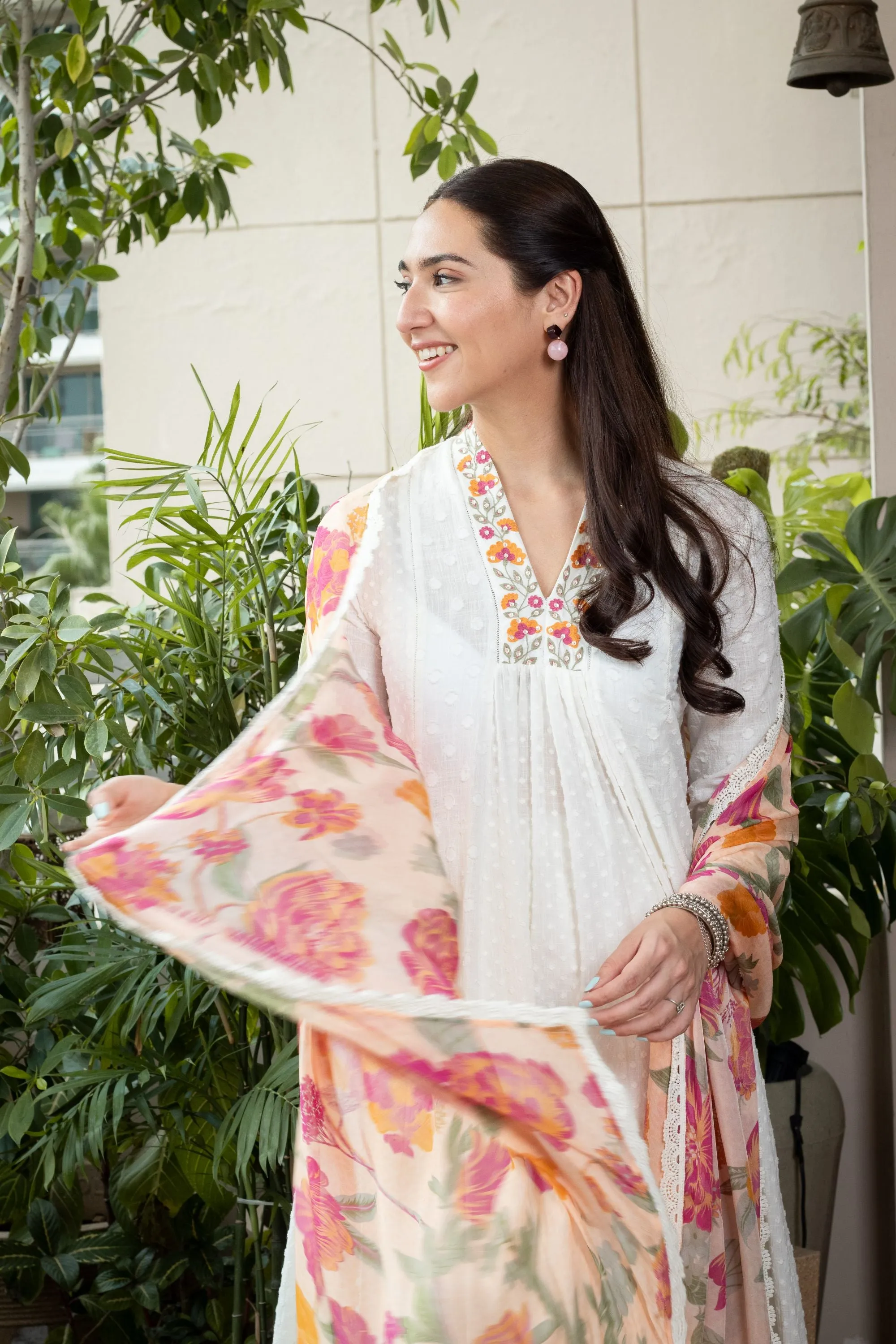 Sahiba Bali IN SUMANA WHITE COTTON SLUB JACQUARD KURTA SET 