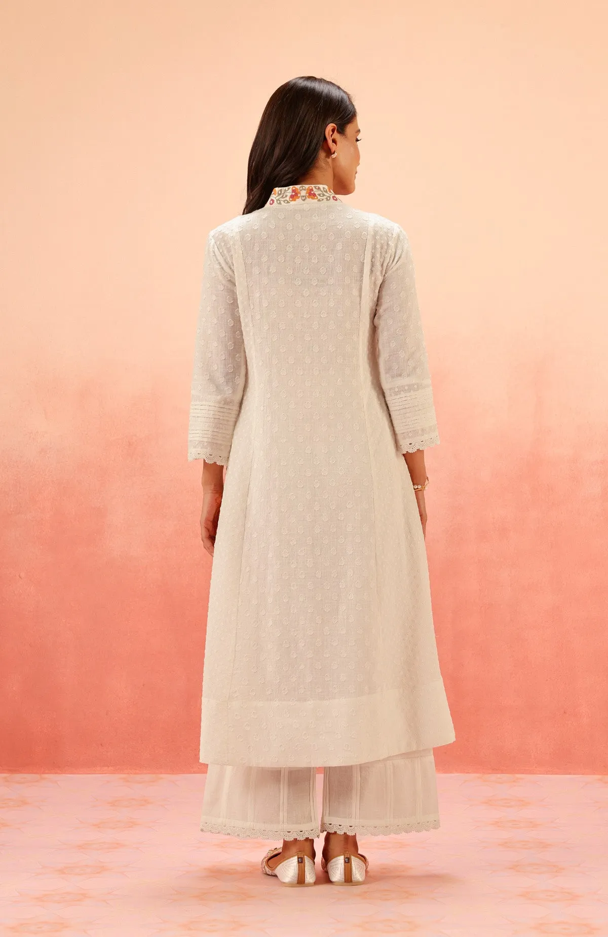 Sahiba Bali IN SUMANA WHITE COTTON SLUB JACQUARD KURTA SET 